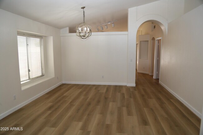 Building Photo - 18602 N 2nd Ave