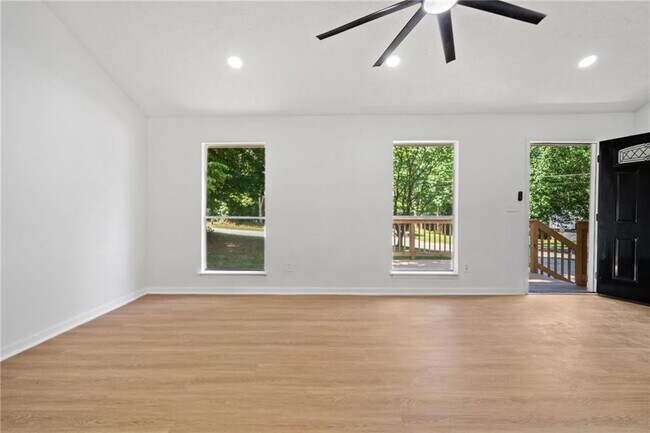 Building Photo - 4050 Daron Ct