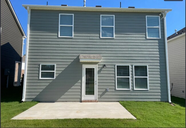 Building Photo - 229 Chelsea Pk Cir