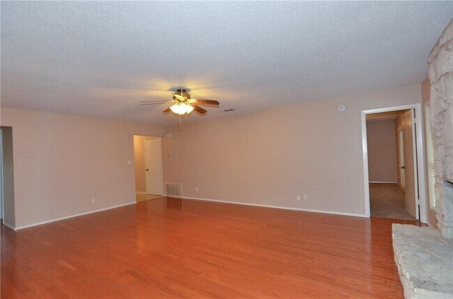 Building Photo - 5409 Porsche Ln