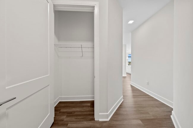 Building Photo - 121 34th St