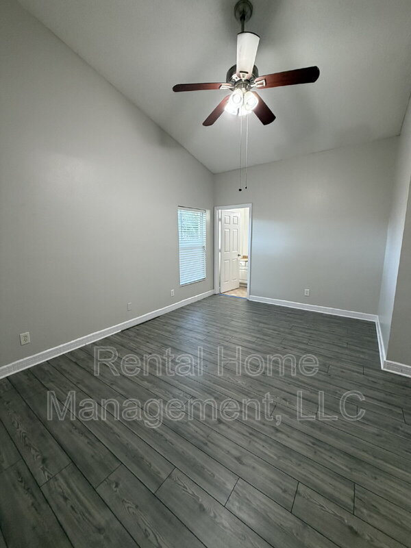 Building Photo - 2700 Birmingham Blvd