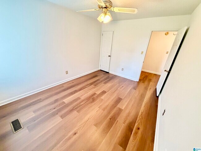 Building Photo - 303 Chase Plantation Cir