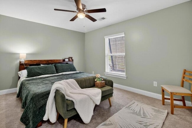 Building Photo - 1694 Sparkleberry Ln