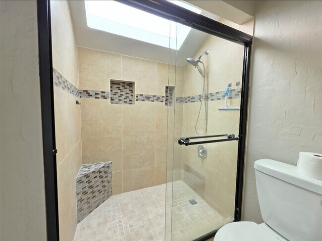 Building Photo - 2277 S Kirkwood Rd