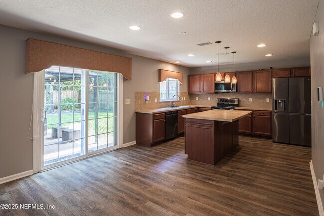 Building Photo - 11563 Spring Board Dr