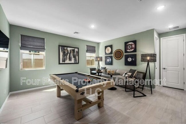 Building Photo - 22808 E Roundup Way