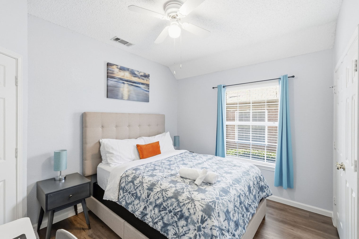 Building Photo - 10217 Napa Valley Dr