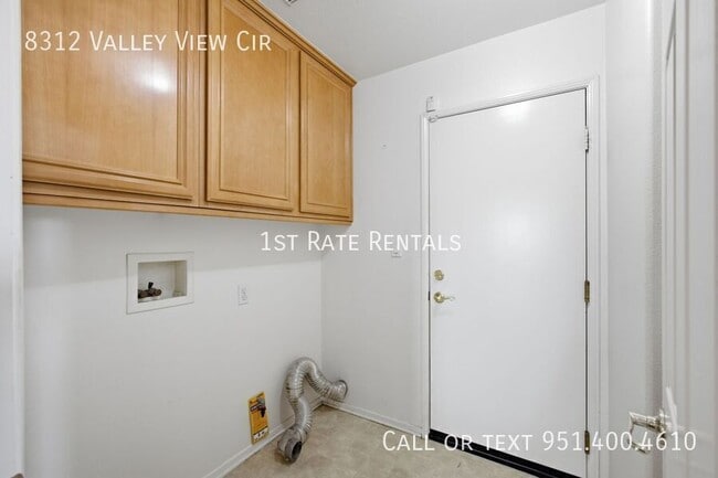 Building Photo - 8312 Valley View Cir