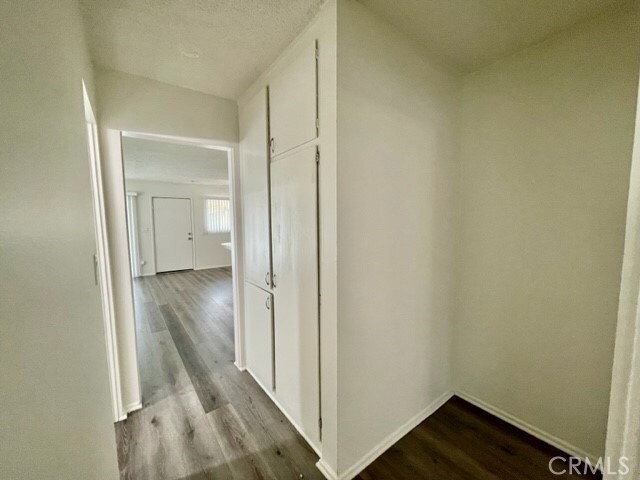 Building Photo - 685 E Vista Chino