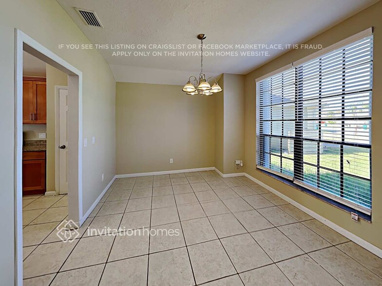 Building Photo - 2992 Pebble Creek St