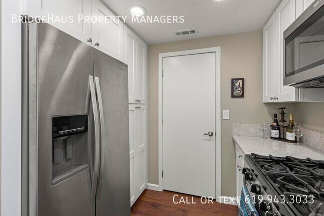 Building Photo - 1095 Shadowridge Dr