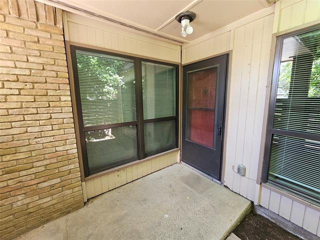 Building Photo - 3121 Park Ln