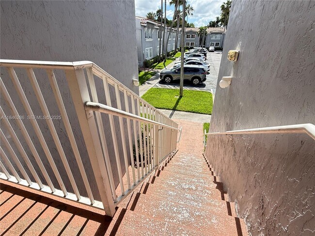 Building Photo - 4764 NW 114th Ave