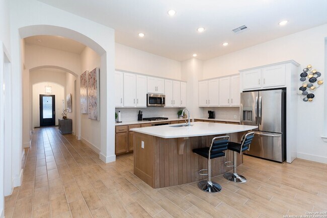 Building Photo - 12231 Old Gage Rnch