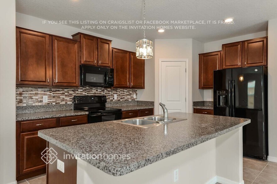 Building Photo - 129 Cascade Bend Dr