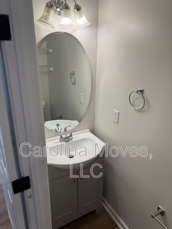 Building Photo - 230 Spring Crossing Cir