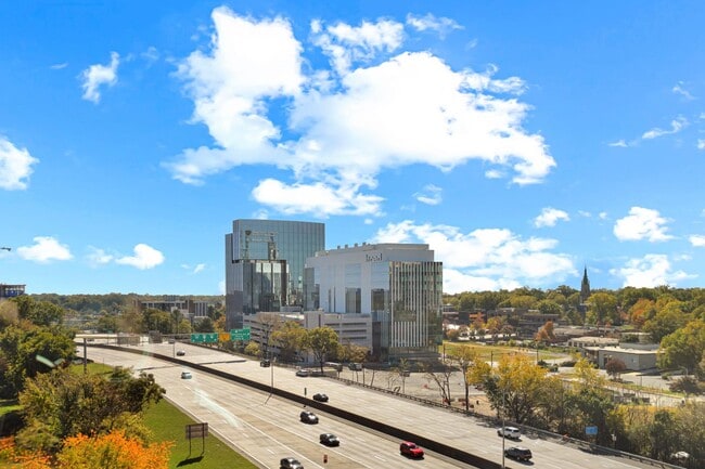 Building Photo - 650 E Brooklyn Vlg Ave