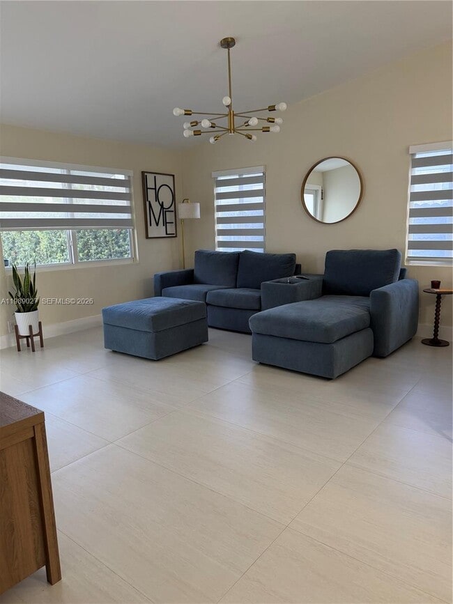 Building Photo - 10030 W Guava St