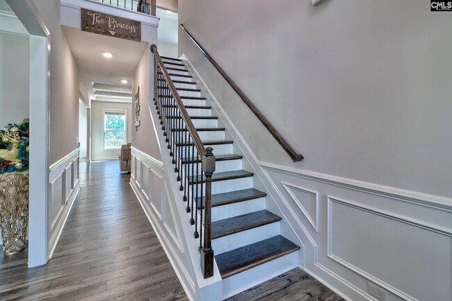 Building Photo - 558 Mahonia Rd