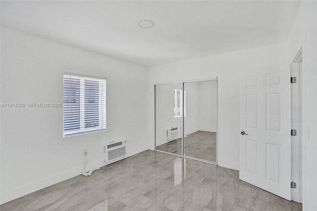 Building Photo - 7115 Rue Granville