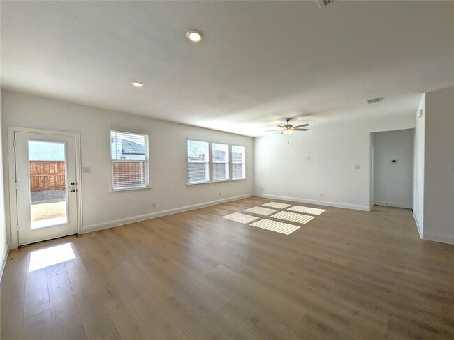 Building Photo - 1457 Ranchero Rodeo Rd