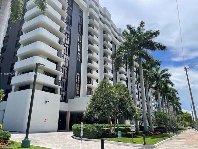 Building Photo - 600 Biltmore Way