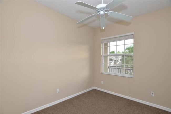 Building Photo - 9435 Myrtle Creek Ln