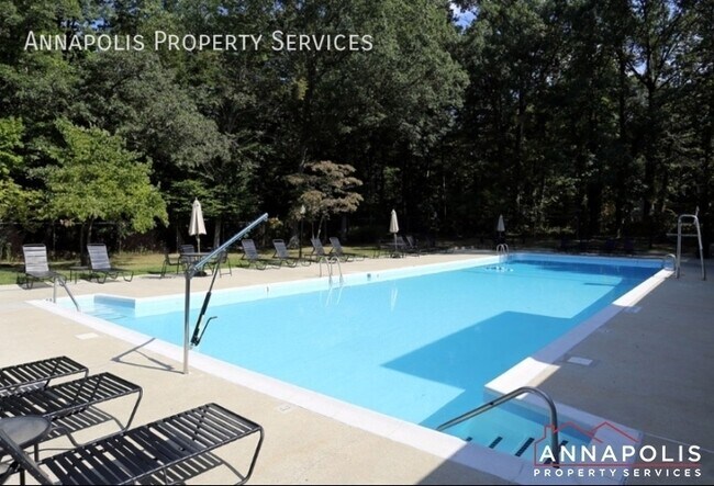 Building Photo - 1138 Cove Rd