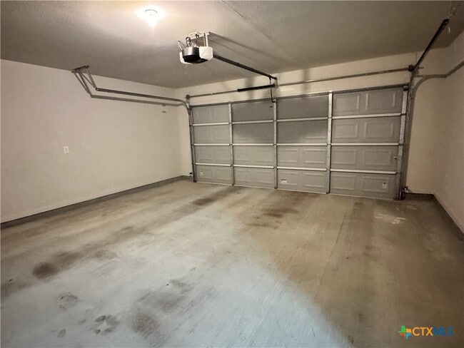 Building Photo - 909 2nd St