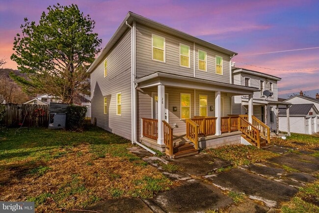 Building Photo - 28 B St