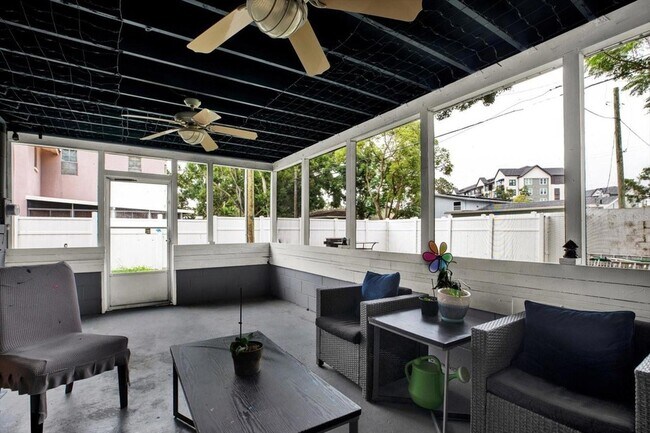 Building Photo - 6504 Lenore Dr