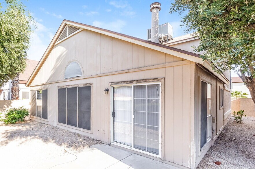 Building Photo - 517 E Kristal Way