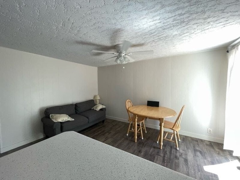 Building Photo - 4035 Brinker Ave
