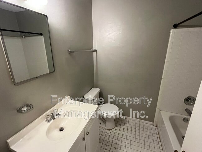 Building Photo - 6324 Woodgreen Dr