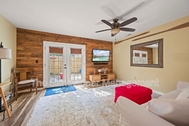 Building Photo - 246 Stefan Dr