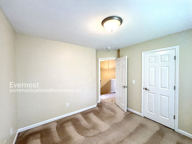 Building Photo - 7136 Arbor Leaf Ln