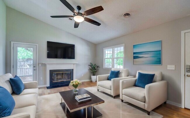 Building Photo - 6700 Batsonwood Ct