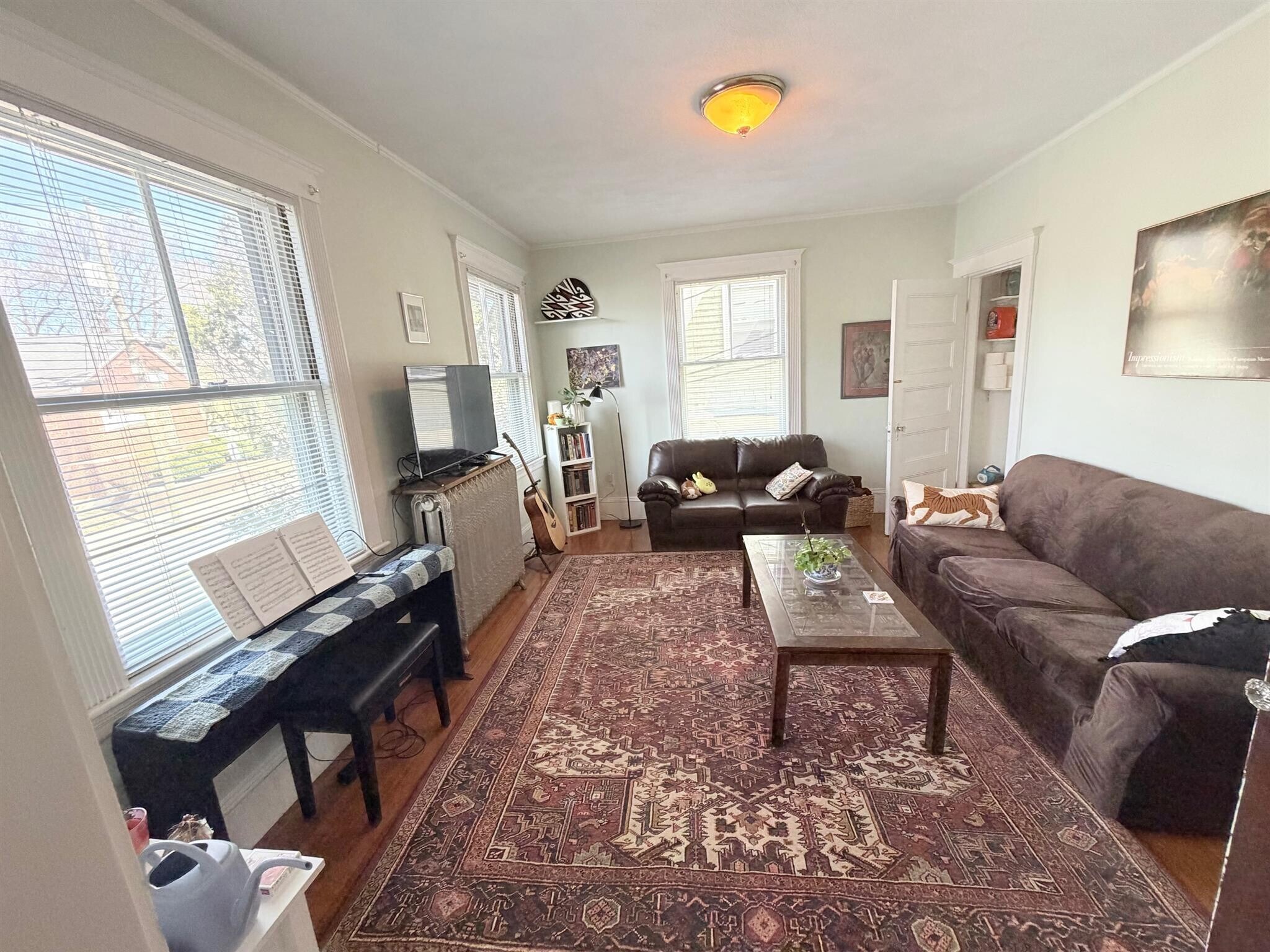 Building Photo - 54 College Ave