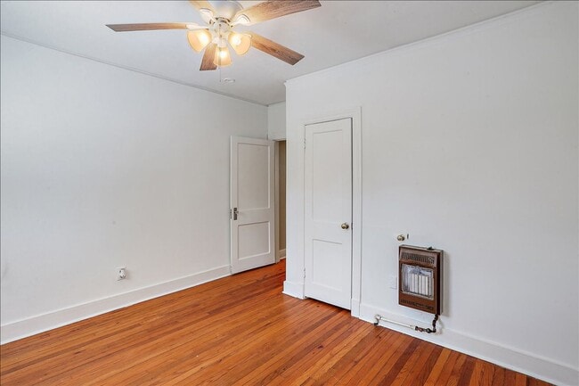 Building Photo - 1602/04 Saint Mary Street