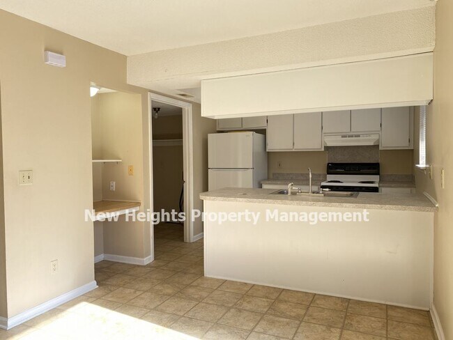 Building Photo - 557 TRAVELERS BLVD 0733
