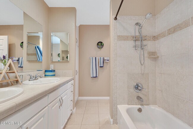 Building Photo - 4542 Skidmore Ct