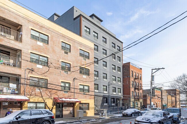 Primary Photo - 765 E 214th St