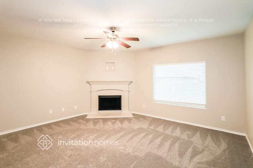 Building Photo - 805 Santa Rosa Dr