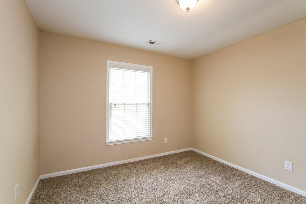 Building Photo - 12400 Henderson Hill Rd