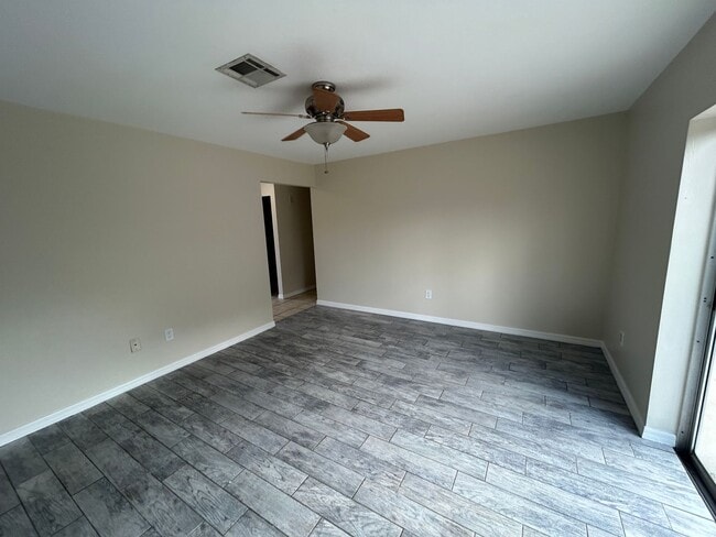 Building Photo - 13461 Fifth Street