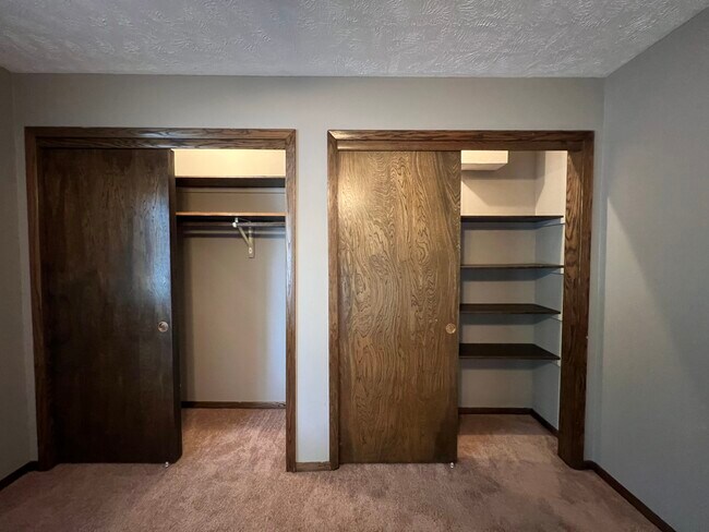 Building Photo - 5034 Meredeth St