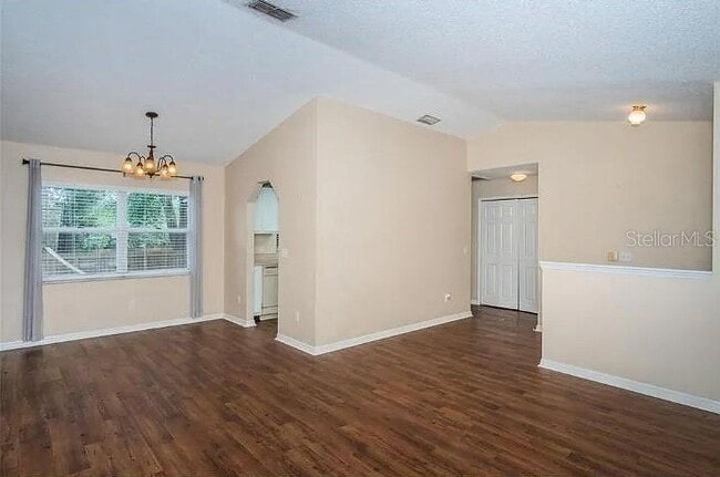 Building Photo - 557 Rapid Falls Dr