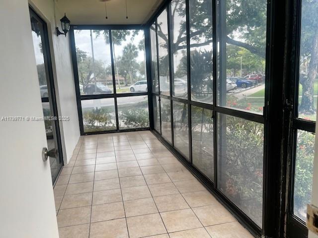 Building Photo - 9920 NW 68th Pl