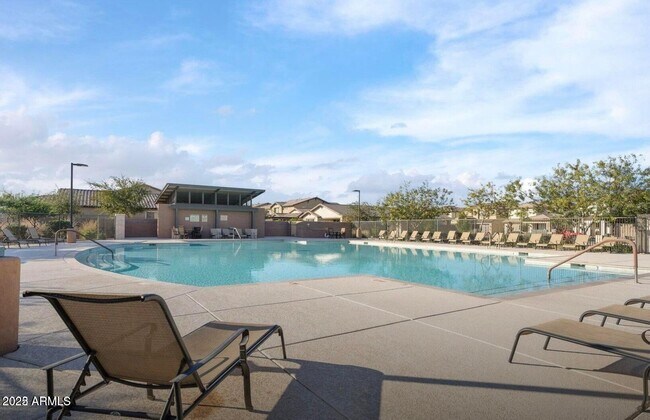 Building Photo - 1935 S Follett Way